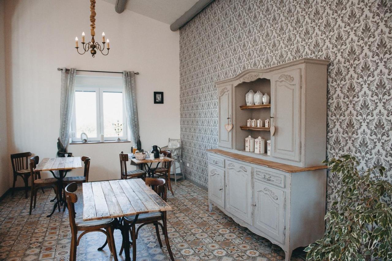 Bed and Breakfast Au Charme D'Antan Ферон Экстерьер фото