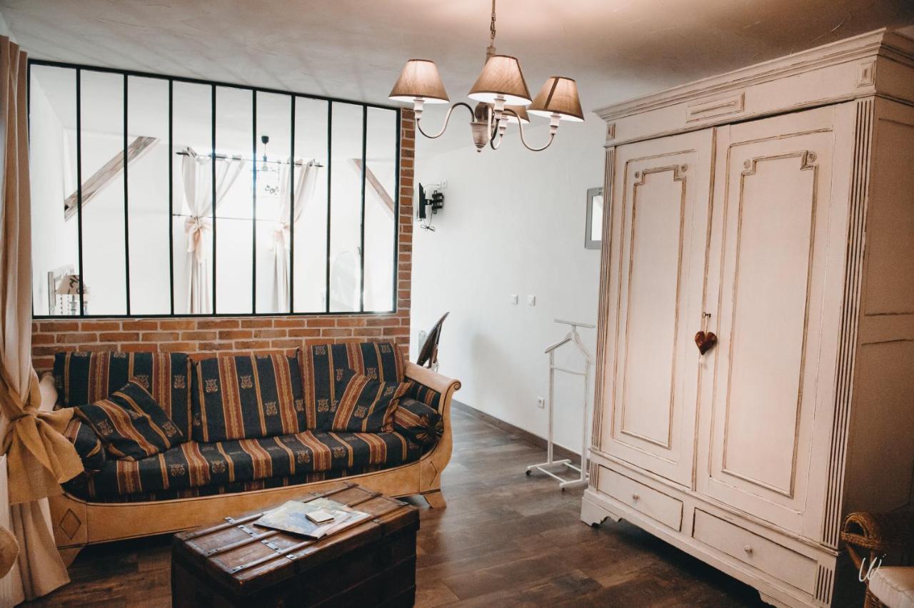 Bed and Breakfast Au Charme D'Antan Ферон Экстерьер фото